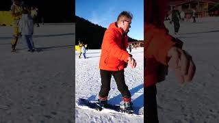 mqdefault 15523 Ελληνική Κάνουμε Snowboard (Part 2) #shorts #nikosfotiadis #snowboard https://eliniki.gr/video/%ce%b4%ce%b7%ce%bc%ce%ae%cf%84%cf%81%ce%b7%cf%82-%cf%84%cf%83%ce%b9%ce%b1%cf%87%cf%81%ce%ae%cf%82-%cf%80%cf%81%cf%8c%ce%bb%ce%b7%cf%88%ce%b7-%ce%b5%ce%b3%ce%ba%ce%b5%cf%86%ce%b1%ce%bb%ce%b9%ce%ba/