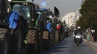 Αγρότες: Συλλαλητήριο στην Αθήνα την Τρίτη - Τι αποφάσισαν στη σύσκεψη της Νίκαιας