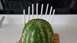 KARPUZ KESMENİN HARİKA YÖNTEMİ | Simple Watermelon Cutting