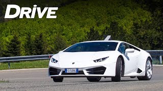 Lamborghini Huracan LP580-2  | Test by DRIVE Magazine [English subtitles]