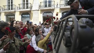 Εκδηλώσεις για τη συμπλήρωση 50 ετών από την Επανάσταση των Γαρυφάλλων Ελληνική - euronews