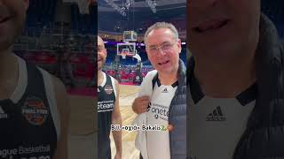 Ο Βαγγέλης Ιωάννου βαφτίζει τον Bill Bakalis 🐍🏀