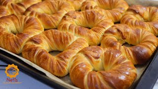 Simple butter bread rings :: Layered and soft pastry recipe!