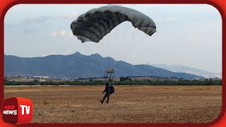 672840f425066 Ελληνική Πρέβεζα: Ανώμαλη προσγείωση αλεξιπτωτιστή - Εγκλωβίστηκε σε κλαδιά δέντρου | Pronews TV https://eliniki.gr/video/%ce%b9%cf%83%cf%87%cf%85%cf%81%ce%bf%ce%af-%ce%b2%ce%bf%cf%81%ce%b9%ce%ac%ce%b4%ce%b5%cf%82-%ce%ba%ce%b1%ce%b9-%cf%80%cf%84%cf%8e%cf%83%ce%b7-%cf%84%ce%b7%cf%82-%ce%b8%ce%b5%cf%81%ce%bc%ce%bf%ce%ba/