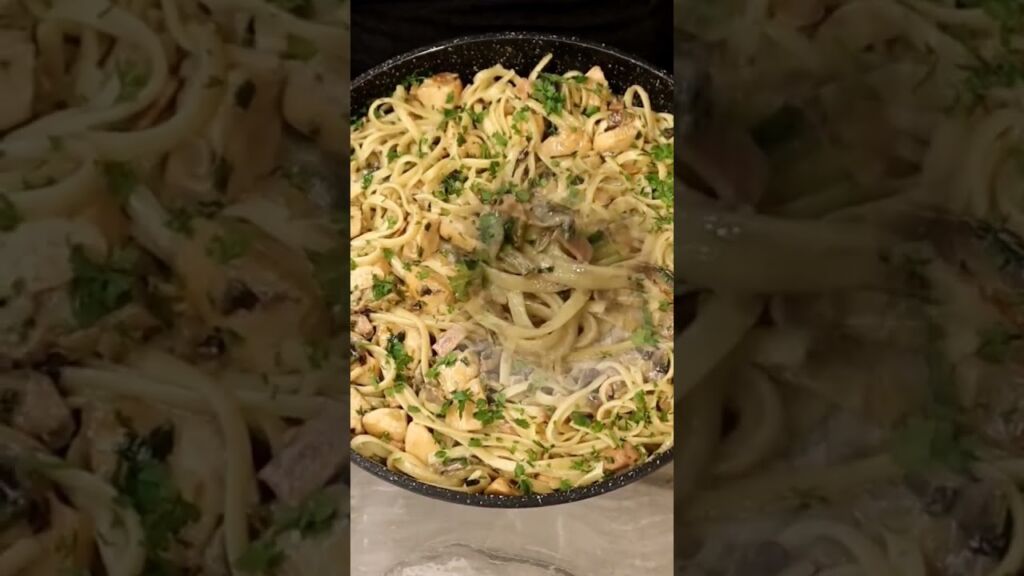 Κοτόπουλο αλα Κρέμ με Φρέσκα Μανιτάρια. Quick Creamy Chicken. Chicken Fettuccine Alfredo